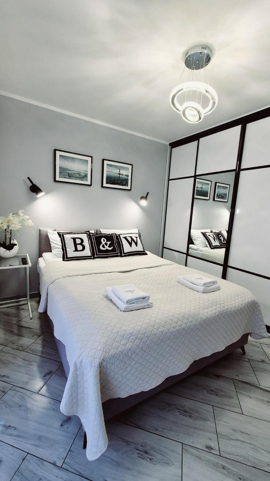 Apartament Black-White เมียลโน ภายนอก รูปภาพ